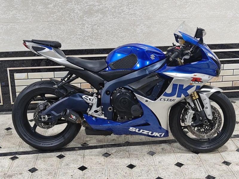 Suzuki GSX-R 750 Suzuki GSX-R 750