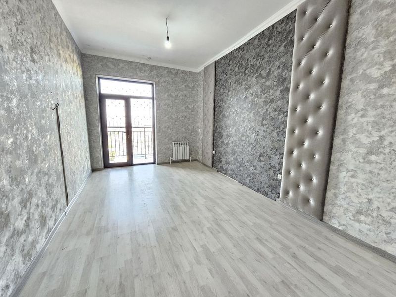 Сергели районда Янги Дархонда 3 хонали уйни сотаман. Сергели районда Янги Дархонда 3 хонали уйни сотаман.