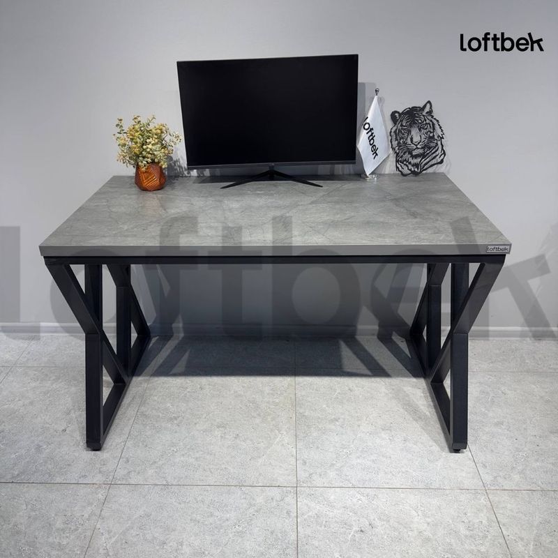 Birinchi qo'ldan ofis va uy uchun loft uslubidagi stol. Loftbek Birinchi qo'ldan ofis va uy uchun loft uslubidagi stol. Loftbek