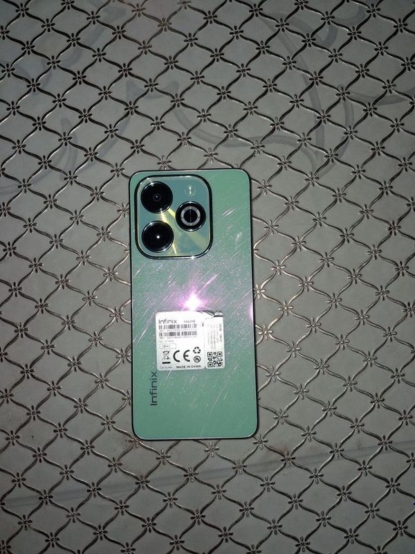 Infinix HOT 40i 128 4+4ram Infinix HOT 40i 128 4+4ram