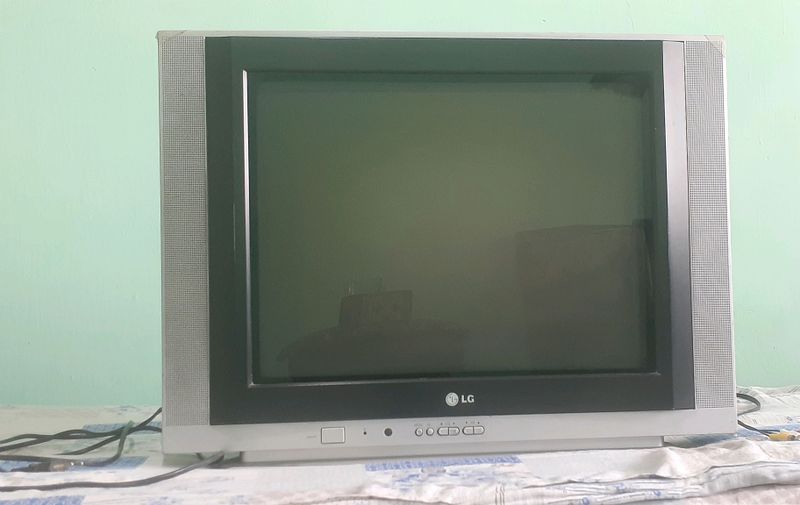 Televizor sotiladi LG
