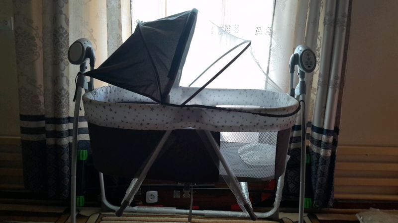 yap yangi, o'zi tebratadi, musiqalari bor. 100$ yap yangi, o'zi tebratadi, musiqalari bor. 100$