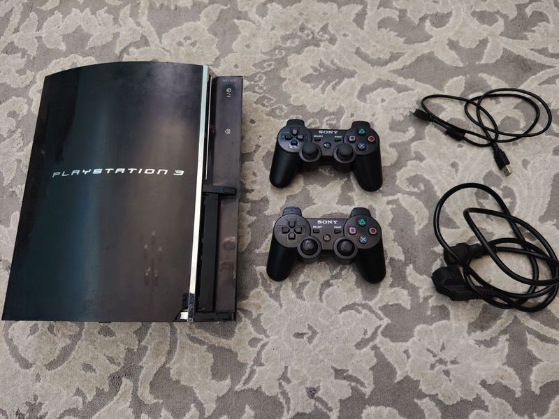Продаю playstation 3 Продаю playstation 3