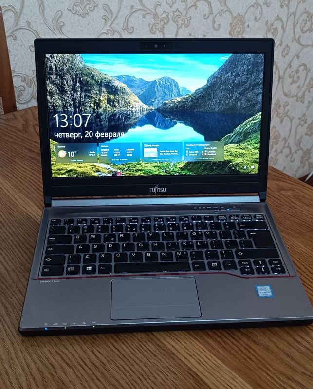 Fujitsu Lifebook E736