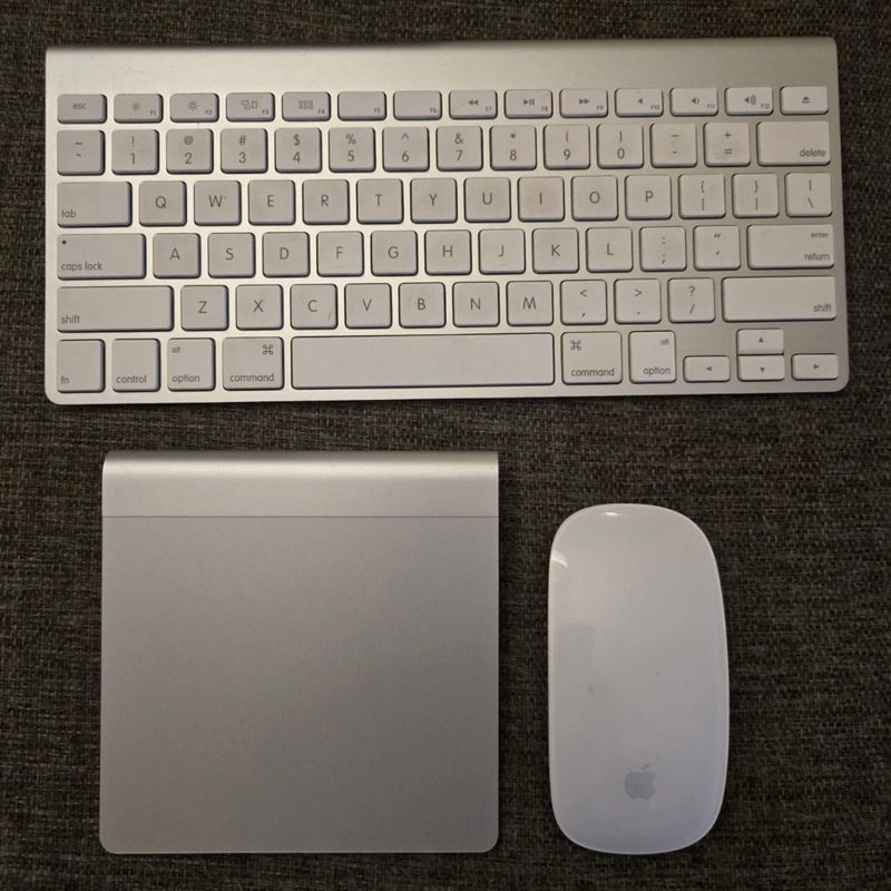 Продается комплект Apple Magic Продается комплект Apple Magic