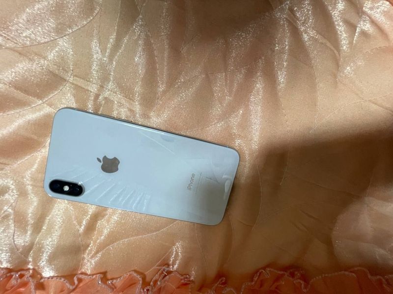 iPhone x 64 GB sotiladi