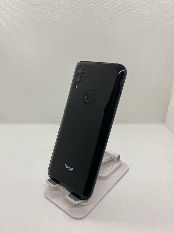 Redmi 7 sotiladi Redmi 7 sotiladi