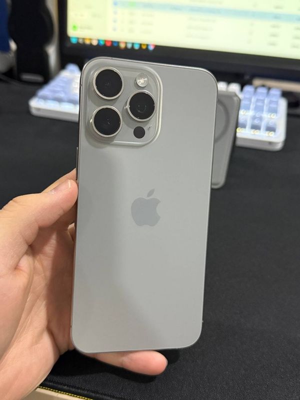 iPhone 15 Pro Max iPhone 15 Pro Max
