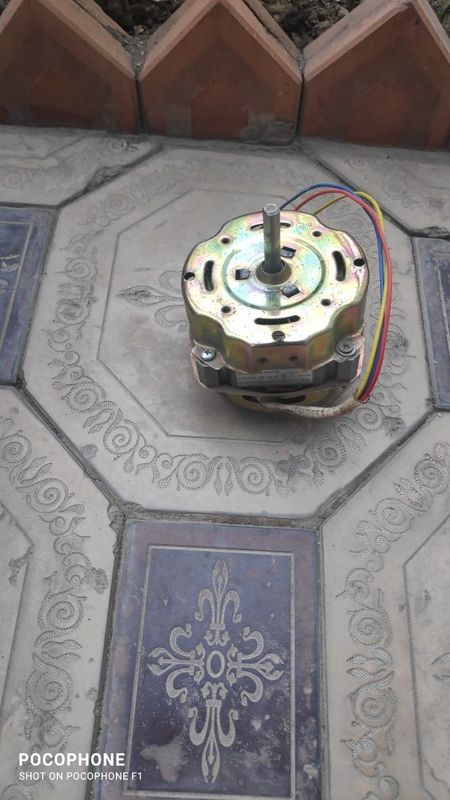 Двигатель 70 W, новый Двигатель 70 W, новый