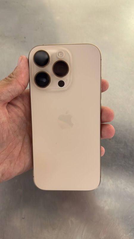 iPhone 16 pro 256гб йомкость 92% идеал холата iPhone 16 pro 256гб йомкость 92% идеал холата