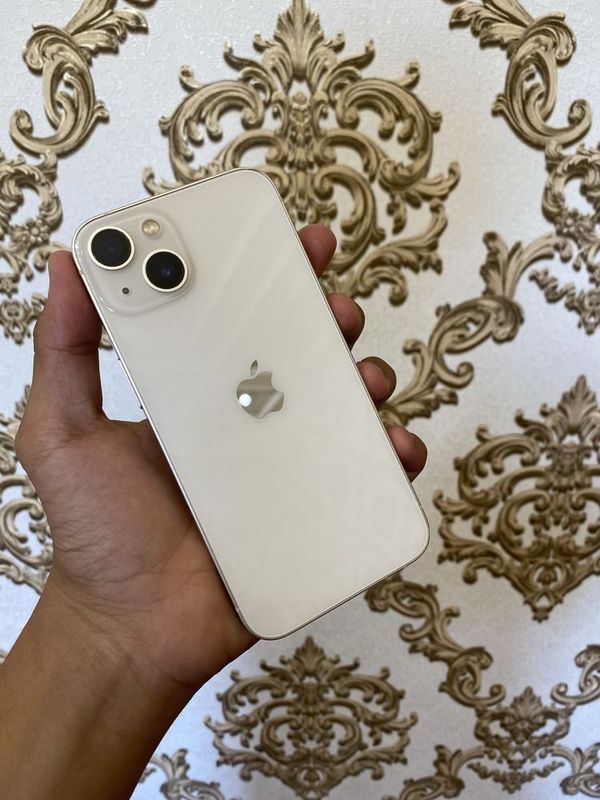 iPhone 13 iPhone 13