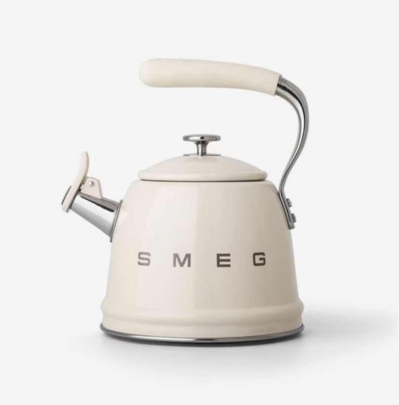 Чайник от фирмы SMEG