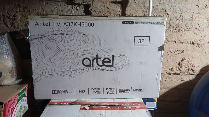 Televizor sotiladi