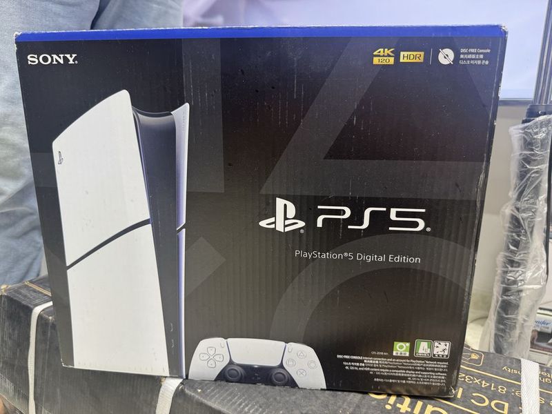 Sony playstation 5 slim digital edition 1 TB óyin pristavjasi, Sony playstation 5 slim digital edition 1 TB óyin pristavjasi,