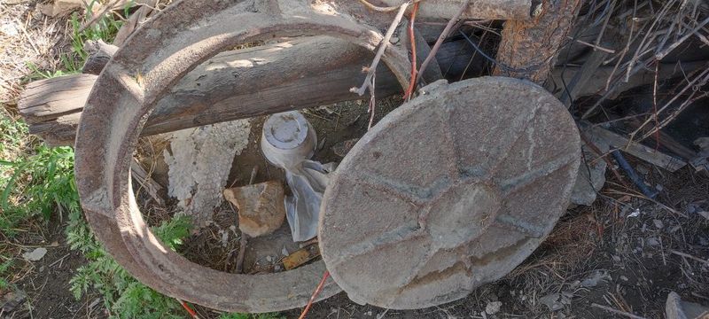 Чугунное кольцо с крышкой Чугунное кольцо с крышкой
