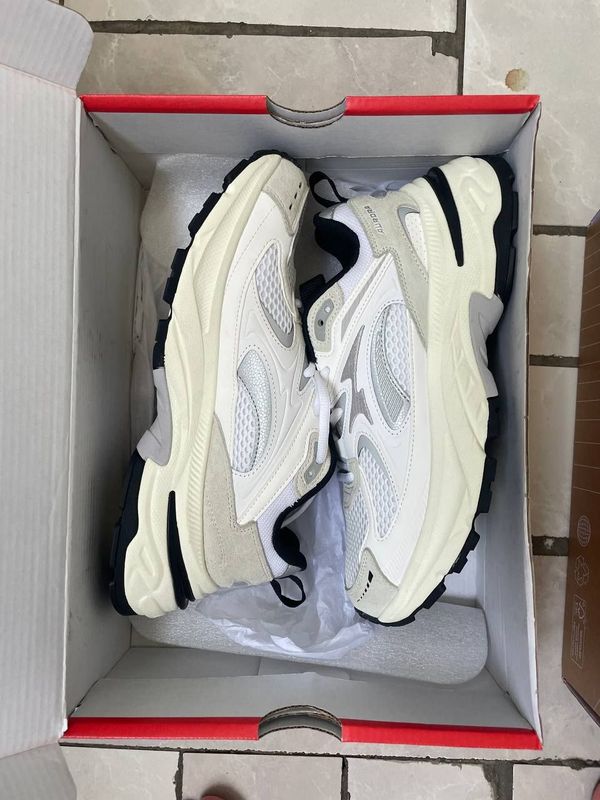 Кроссовки li-ning Кроссовки li-ning