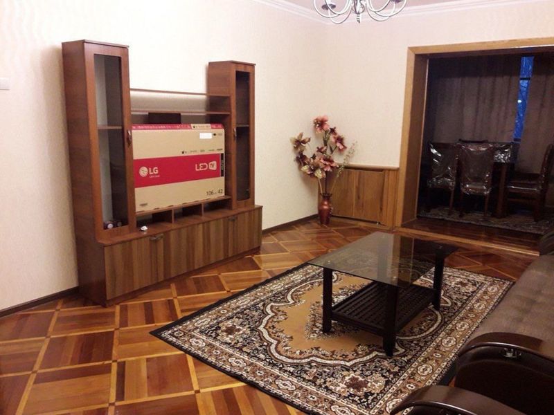 Сдается 2 ком. Дархане. Улица Кори Ниёзий