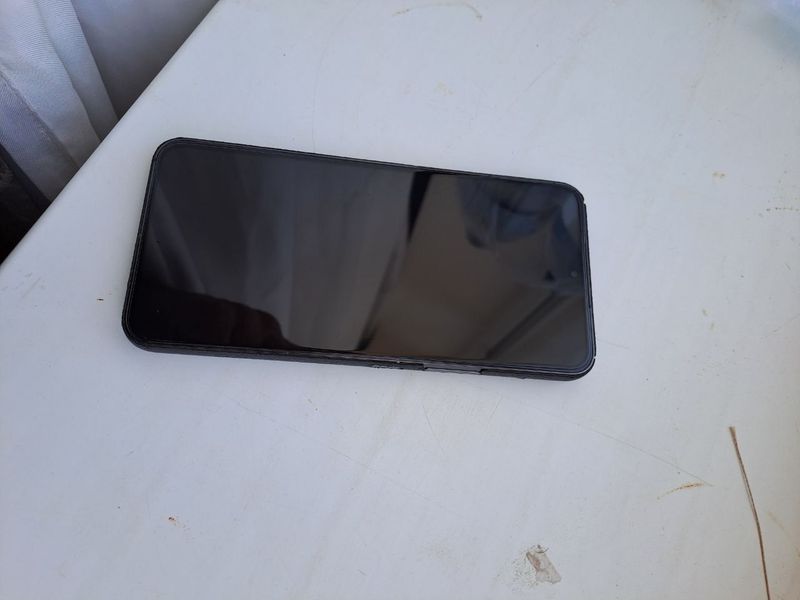 Samsung s22 5G VETNAM koropka daqumen hamma narsasi bo 100 % aybi yoq Samsung s22 5G VETNAM koropka daqumen hamma narsasi bo 100 % aybi yoq