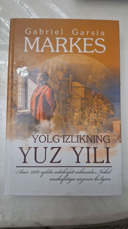 Yolg'izlikning yuz yili Yolg'izlikning yuz yili