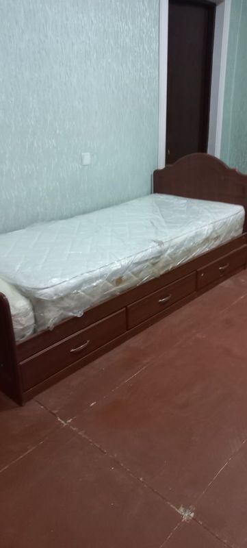 Диван + матрас 2 шт