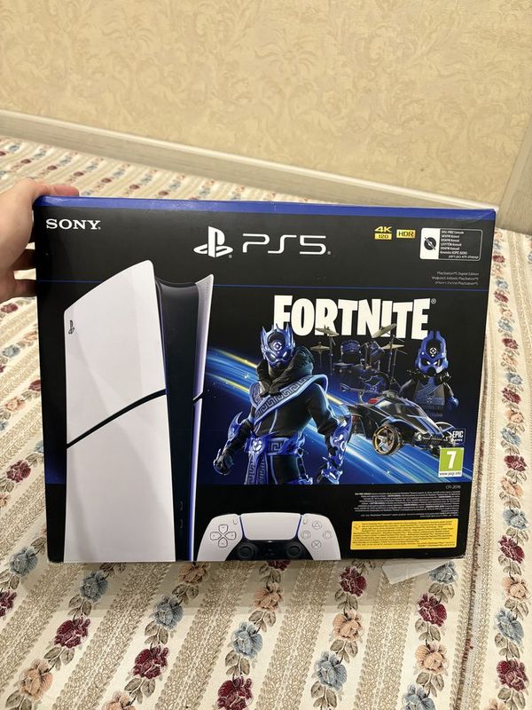 Ps5 Slim Digital FORTNITE+ Новый, не включал