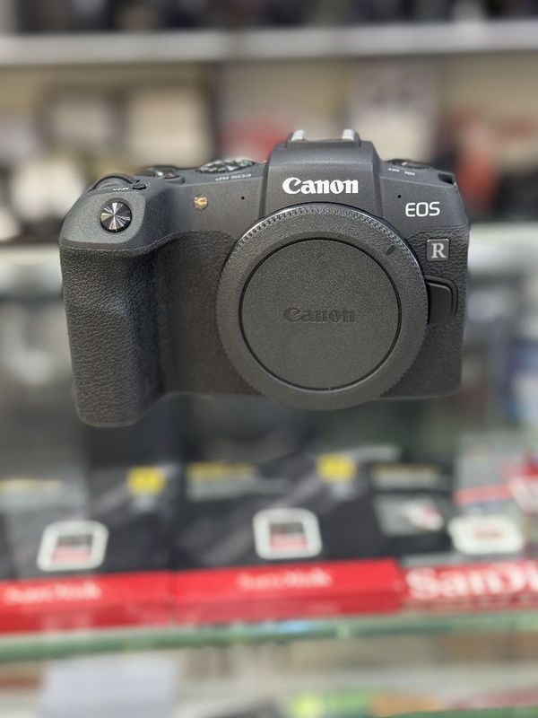 Продаётся Canon RP кит 24 240 Продаётся Canon RP кит 24 240