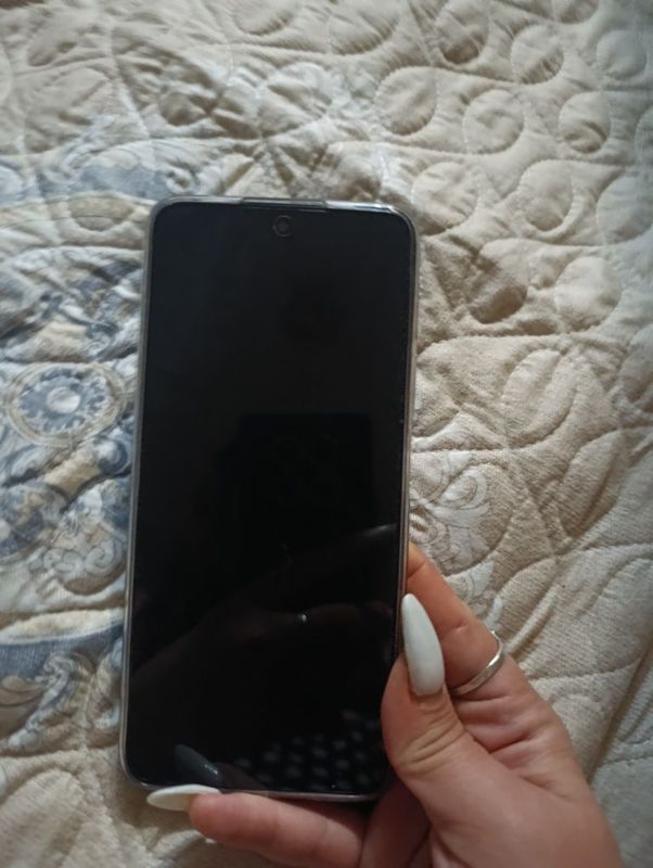 Продам телефон honor x7 Продам телефон honor x7