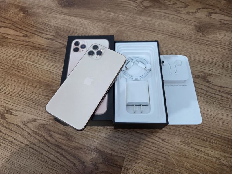 Идеал Apple iPhone 11 Pro Max 256GB