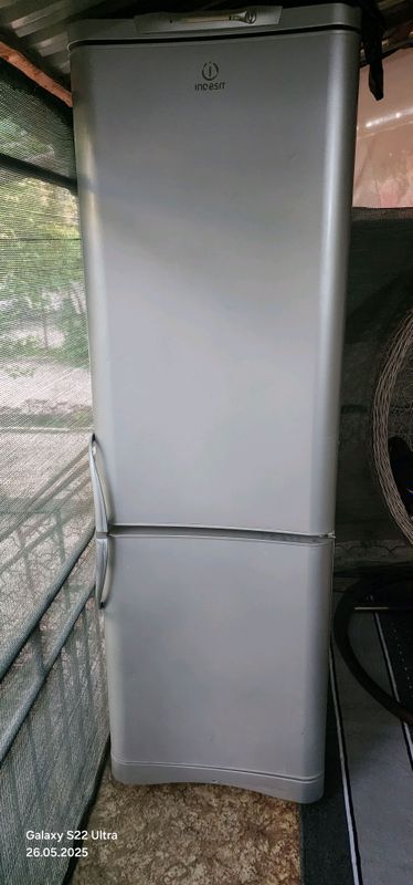 холодильник.Indesit холодильник.Indesit
