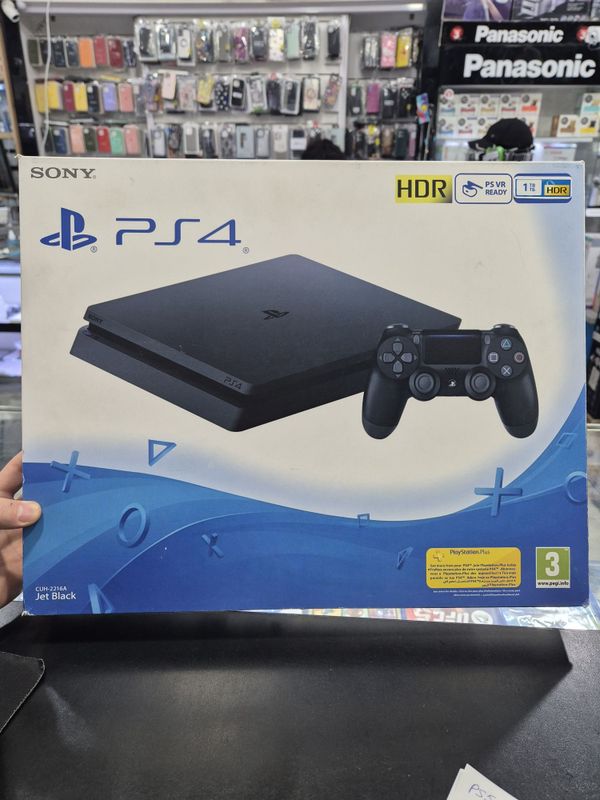 Playstation 4 + игры запись + 2 джойстик