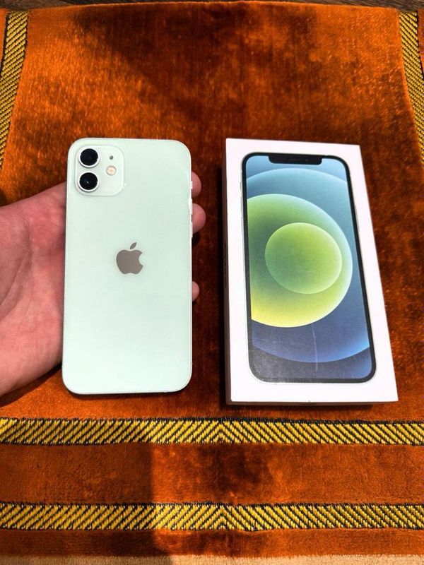 Iphone 12 srochna arzonga Iphone 12 srochna arzonga