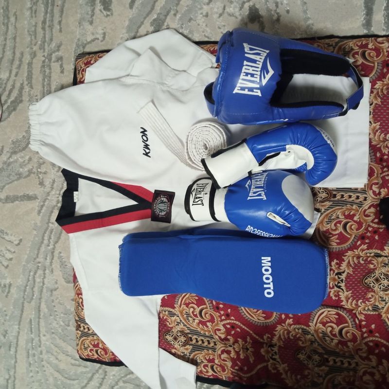 Taekwondo kimano yangi ikkta Taekwondo kimano yangi ikkta