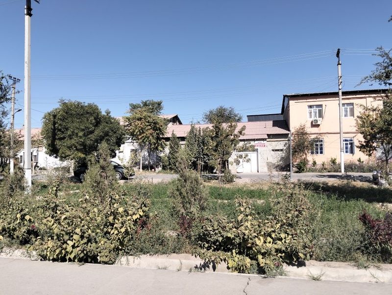 Шовот Канали буйида Турар жой биноси сотилади