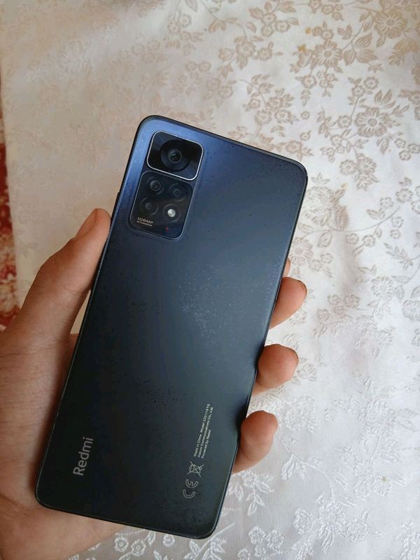 Redmi not 11 pro. 8/128 . Xolati ideal.kar sak bor