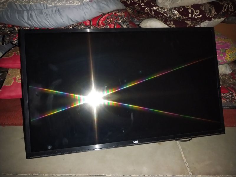 Artel 32 talik smart emas Artel 32 talik smart emas