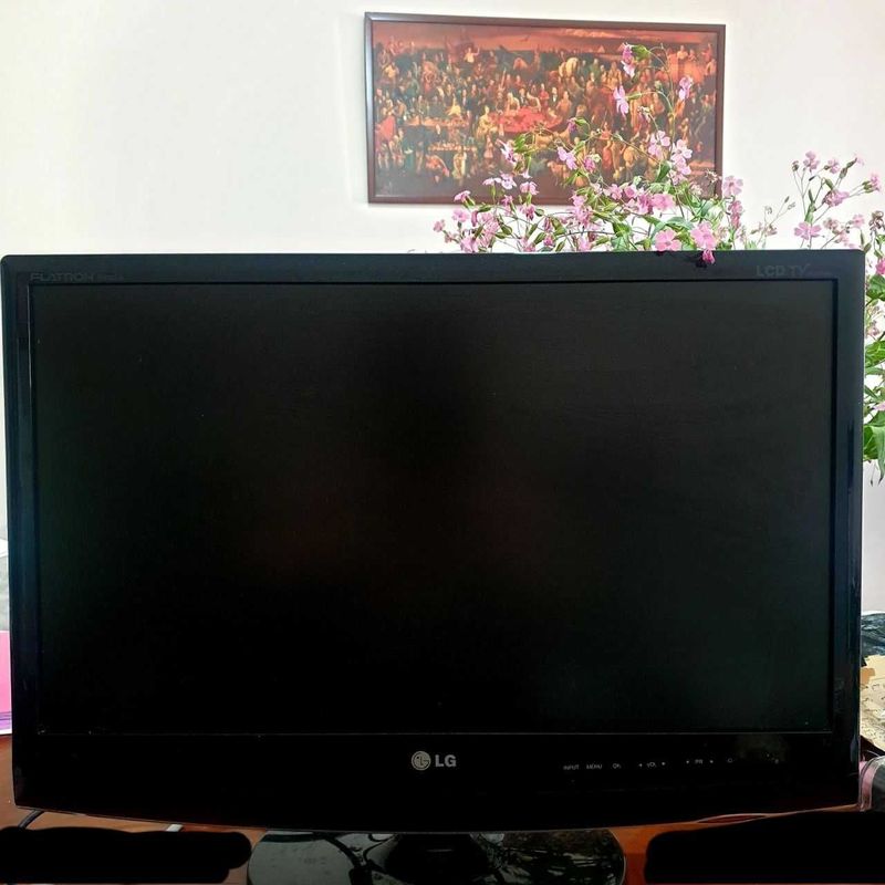 Телевизор LG FLATRON M2362 AM, (Южная Корея) Телевизор LG FLATRON M2362 AM, (Южная Корея)