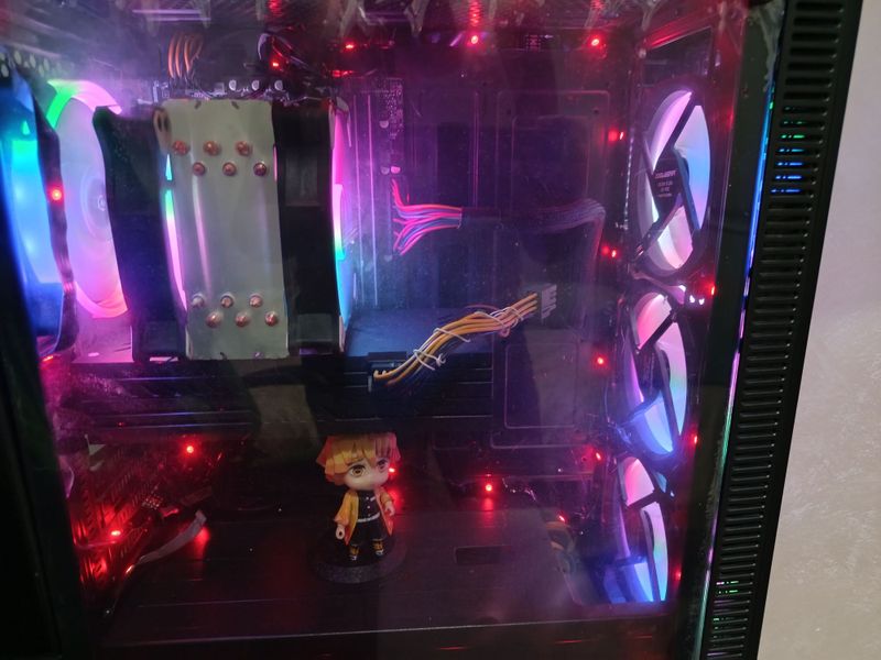 Бюджетный игровой компьютер , есть торг Бюджетный игровой компьютер , есть торг