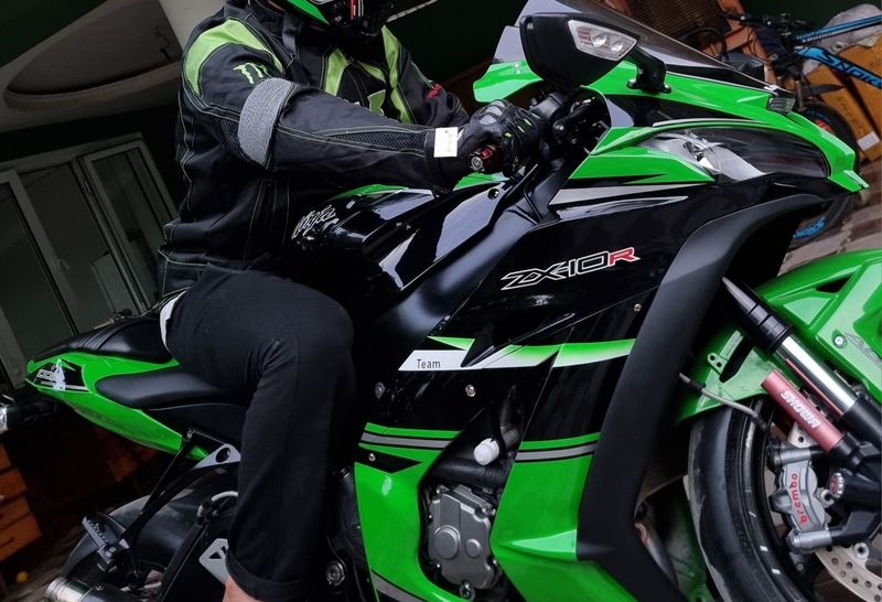 Kawasaki zx10r 2016sotiladi