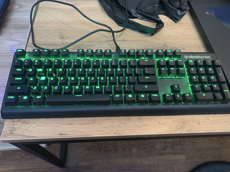 Игровая клавиатура steelseries apex Игровая клавиатура steelseries apex