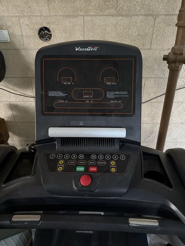 Volksgym begavoy darojka sotiladi Volksgym begavoy darojka sotiladi