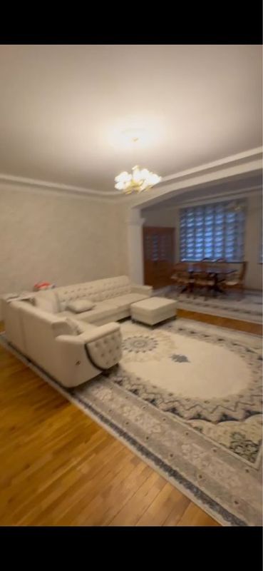 ГОСПИТАЛЬНЫЙ БАЗАР 4/3/4 попугайчики три спальни ГОСПИТАЛЬНЫЙ БАЗАР 4/3/4 попугайчики три спальни