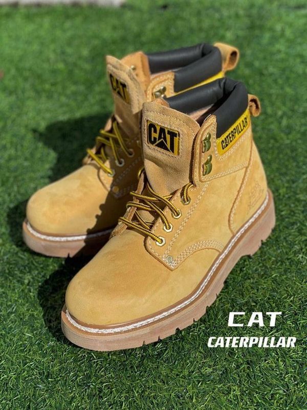 Сапоги CATERPILLAR оригинал 42