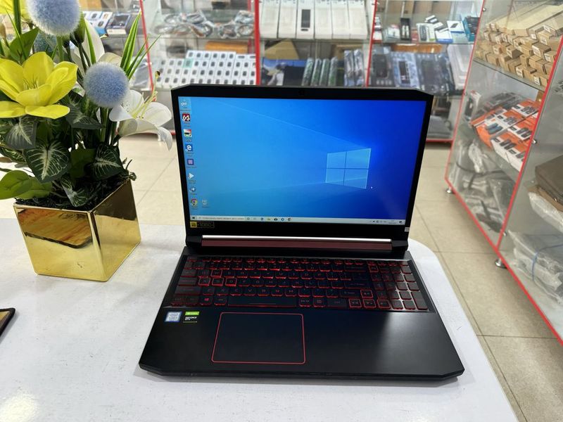 Acer nitro core i5 GTX 1650 4 gb qowimcha videokartasi bor igravoy