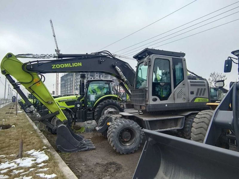 Колесный экскаватор Zoomlion 15 тн