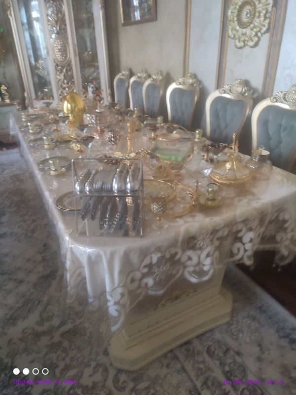 Продам столь стульями для 12 человек Продам столь стульями для 12 человек