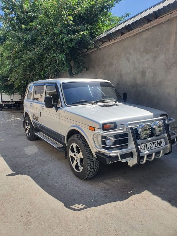 Продам машину Нива 4х4 Продам машину Нива 4х4