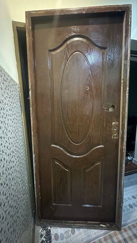 Дверь (200х80) продаётся Дверь (200х80) продаётся