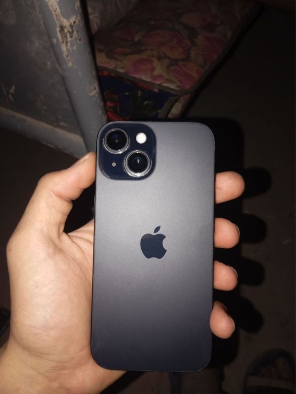 Iphone15 128gb amircan versiya Iphone15 128gb amircan versiya