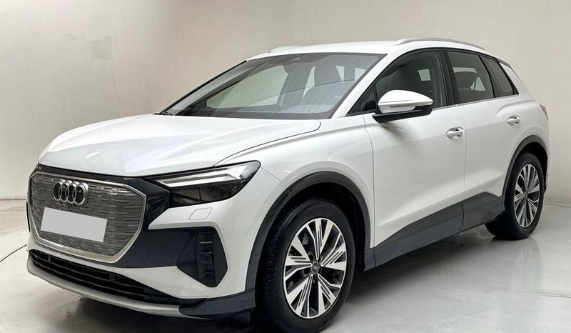 AUDI Q4 40 e-tron.2022 йил. Тоза. Без пробег. Насия ва трединг хам бор AUDI Q4 40 e-tron.2022 йил. Тоза. Без пробег. Насия ва трединг хам бор