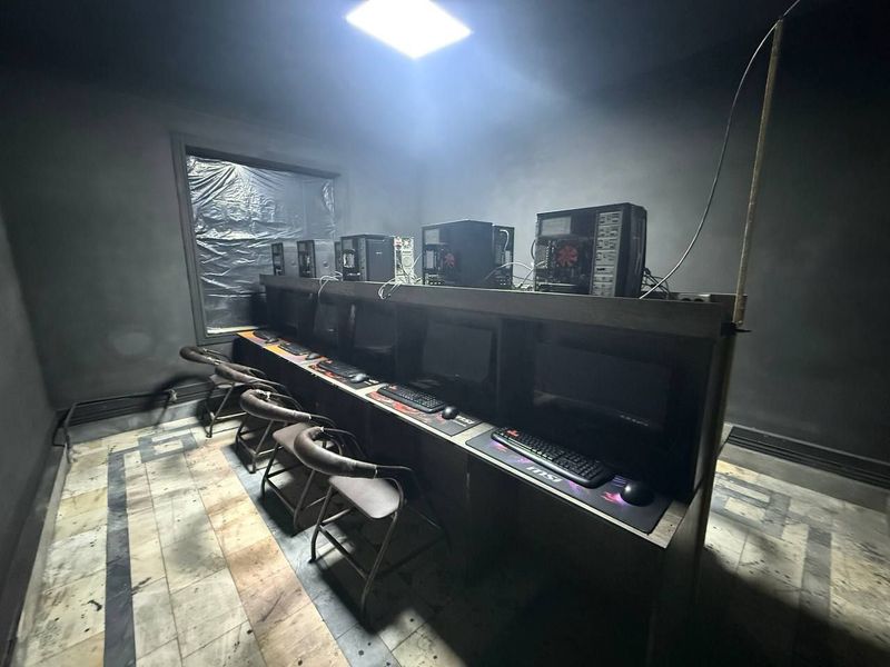 Компютер 20дона 1та ноутбук 1та холоделник 3та камера размер екрана 24 Компютер 20дона 1та ноутбук 1та холоделник 3та камера размер екрана 24